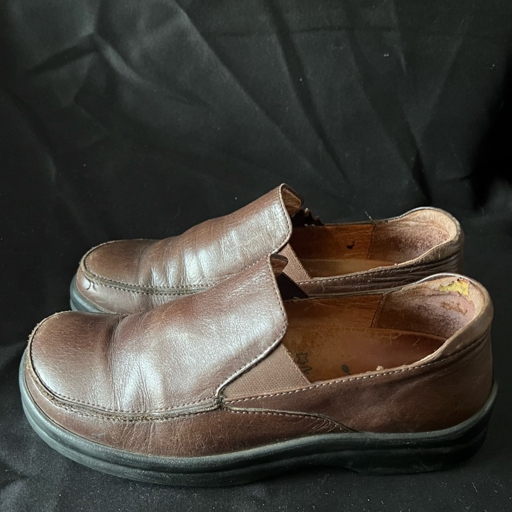 Birkenstock Footprint Brown leather Loafers, Size 6